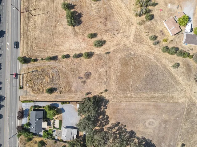 $385,000 | 4323 Churn Crk Road, Redding, CA 96002