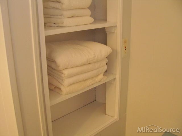 70 Townsend Road Leonard, MI 48367 - Photo 25 of 41