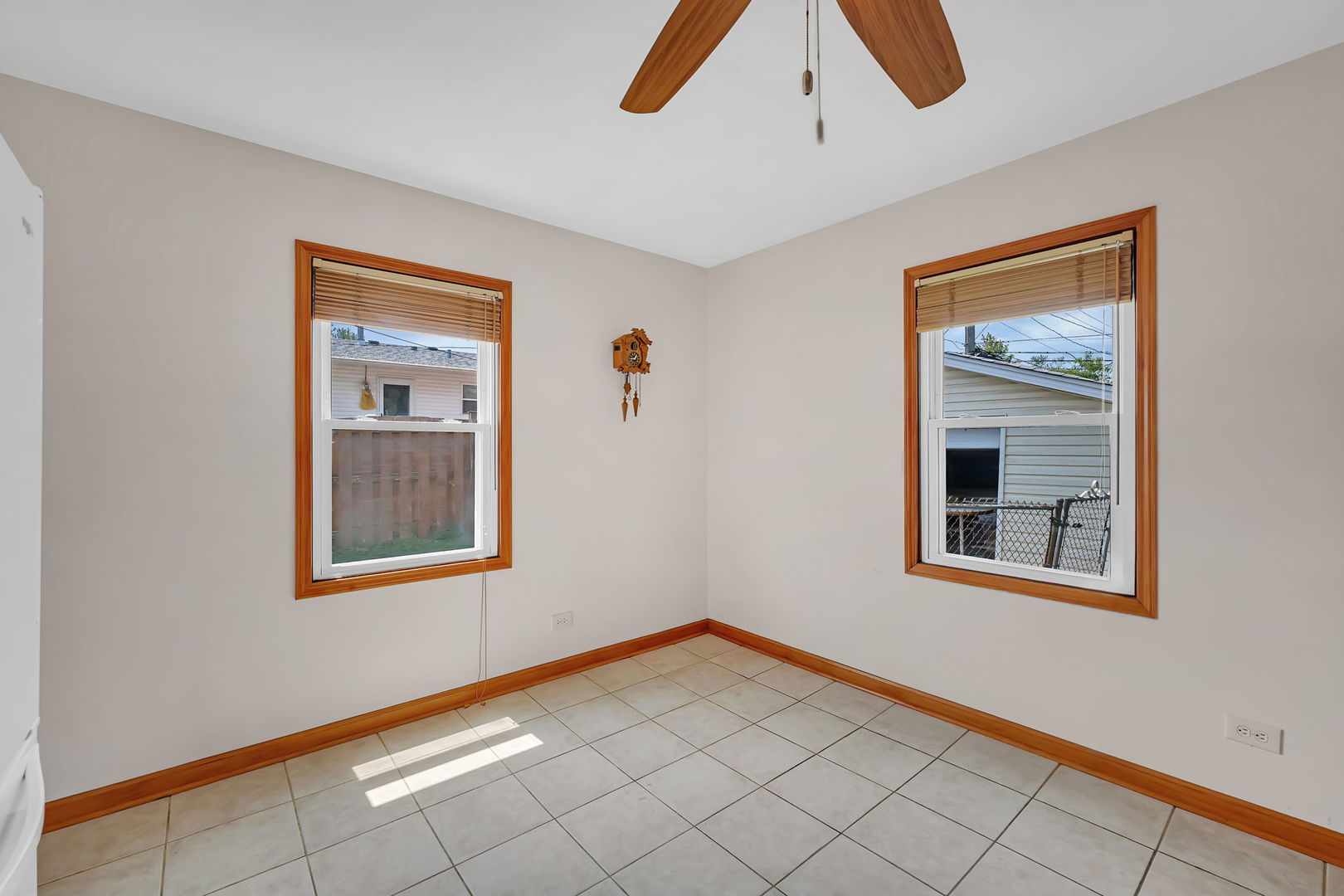 402 Kenyon Avenue Romeoville, IL 60446 - Photo 18 of 26 Gallery Image 18