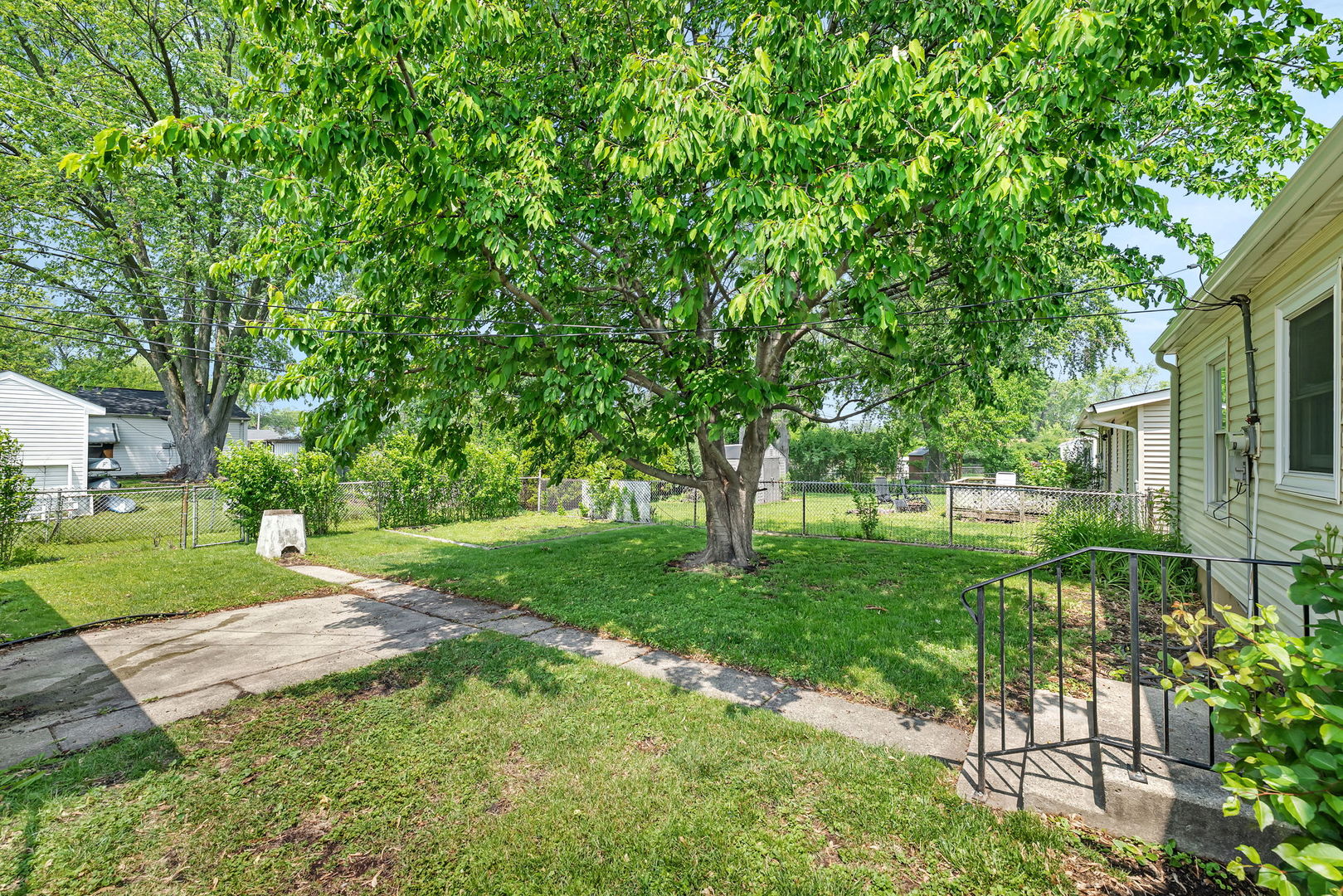 402 Kenyon Avenue Romeoville, IL 60446 - Photo 23 of 26 Gallery Image 23