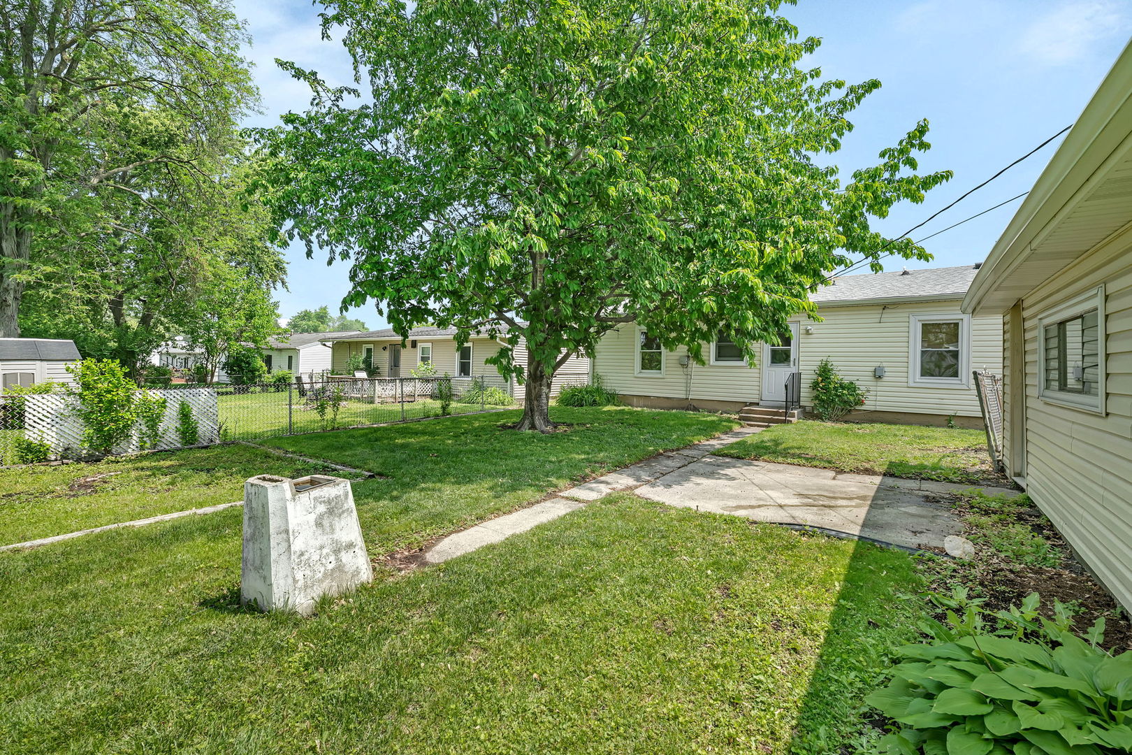 402 Kenyon Avenue Romeoville, IL 60446 - Photo 24 of 26 Gallery Image 24