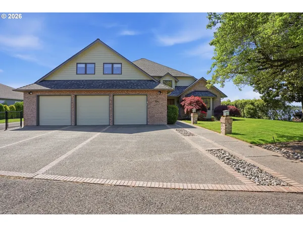 $1,890,000 | 954 South A Street, Washougal, WA 98671