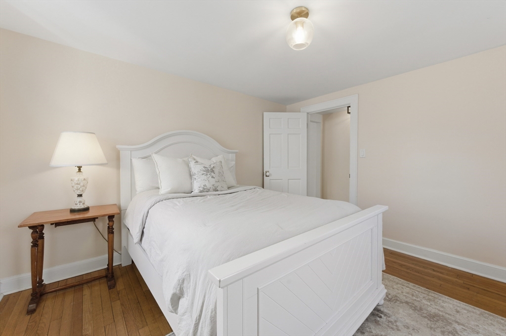 25 Wakefield Street Reading, MA 01867 - Photo 20 of 40