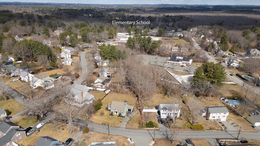 25 Wakefield Street Reading, MA 01867 - Photo 33 of 40