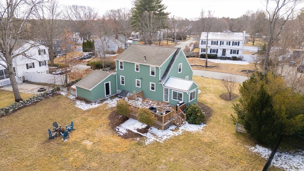 25 Wakefield Street Reading, MA 01867 - Photo 35 of 40