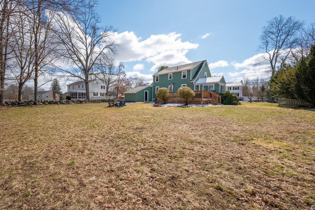 25 Wakefield Street Reading, MA 01867 - Photo 38 of 40