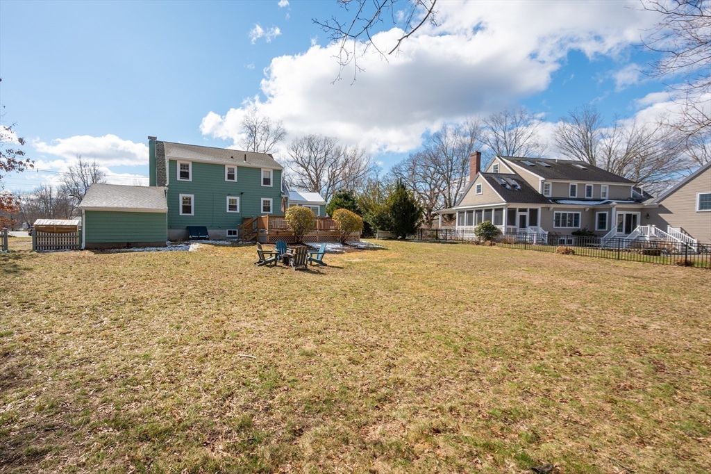 25 Wakefield Street Reading, MA 01867 - Photo 39 of 40