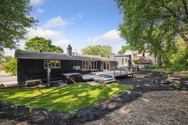 $749,900 | 1013 Kenwood Parkway, Minneapolis, MN 55403