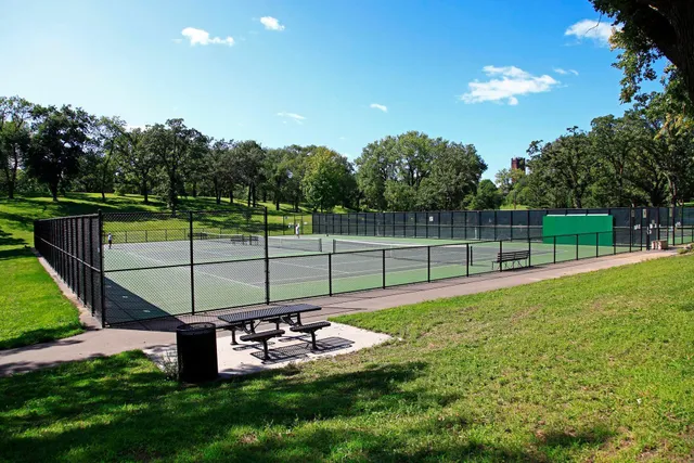 $749,900 | 1013 Kenwood Parkway, Minneapolis, MN 55403