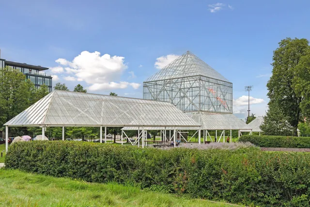 $749,900 | 1013 Kenwood Parkway, Minneapolis, MN 55403