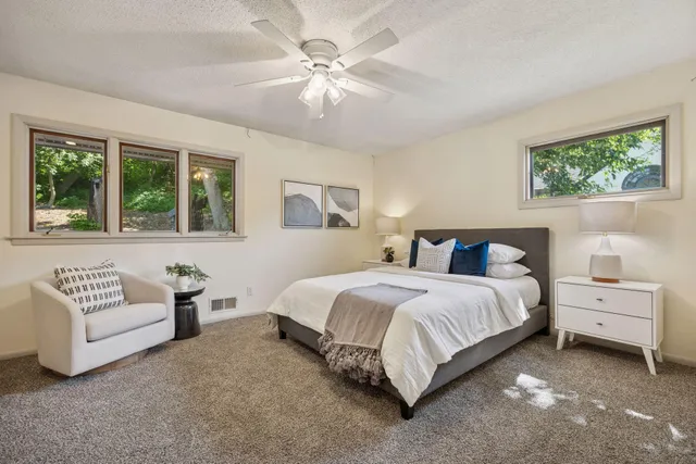 $749,900 | 1013 Kenwood Parkway, Minneapolis, MN 55403