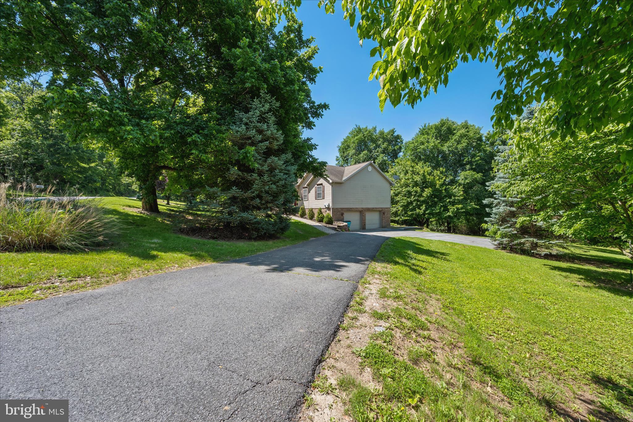 8354 Mountain Laurel Road Boonsboro, MD 21713 - Photo 80 of 91 Driveway