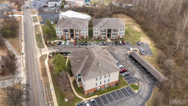 $189,900 | 895 Forest Avenue, Unit 103, Valley Park, MO 63088