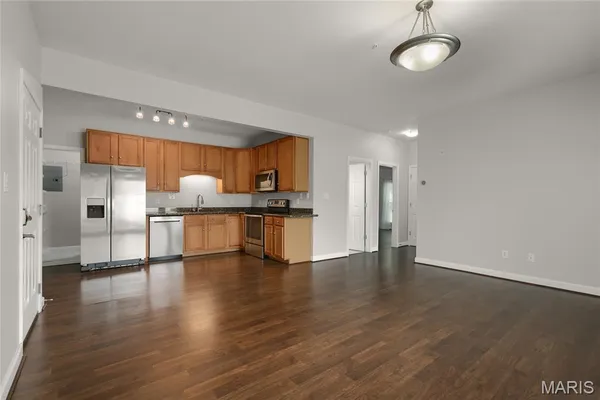 $189,900 | 895 Forest Avenue, Unit 103, Valley Park, MO 63088