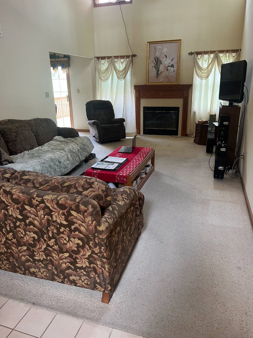 17237 Arrowhead Drive Lockport, IL 60441 - Photo 3 of 22