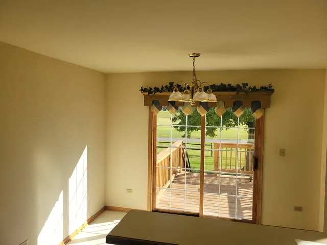 $299,999 | 17237 Arrowhead Drive, Lockport, IL 60441