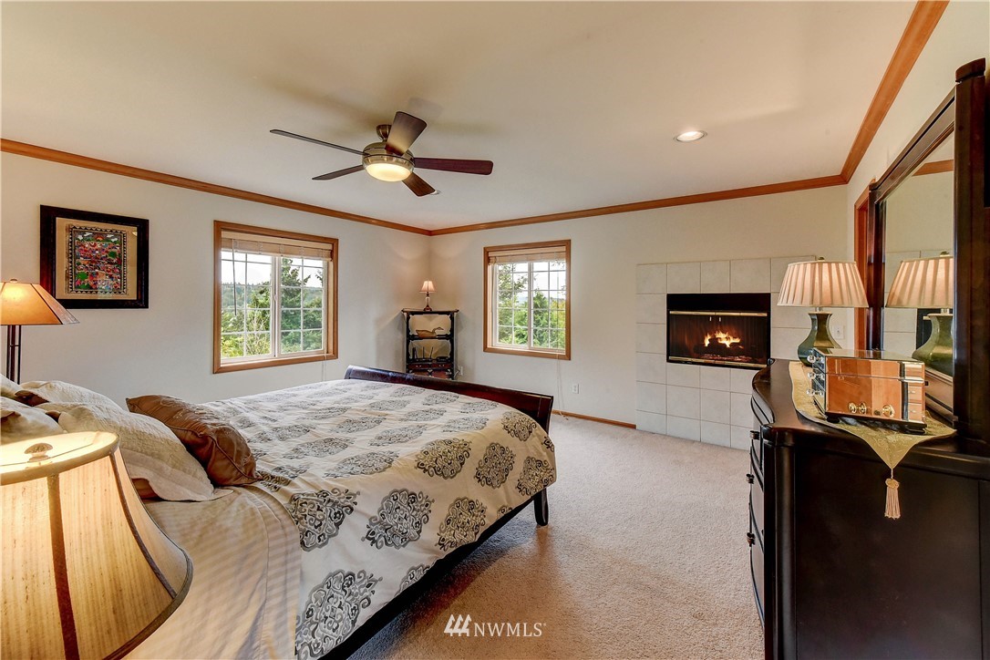 11025 Northeast 197th Street Bothell, WA 98011 - Photo 14 of 27 Gallery Image 14