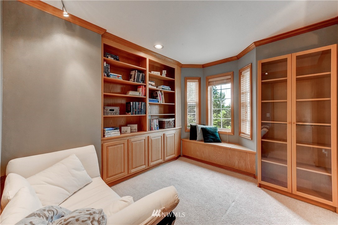 11025 Northeast 197th Street Bothell, WA 98011 - Photo 19 of 27 Gallery Image 19