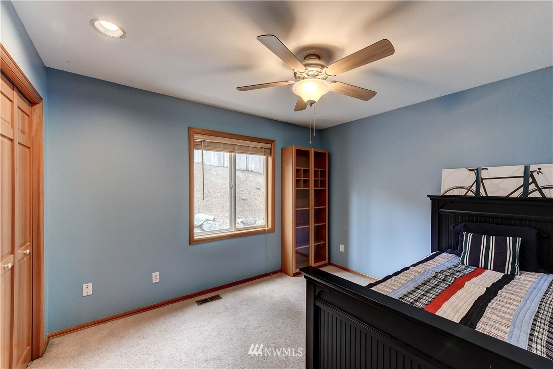 11025 Northeast 197th Street Bothell, WA 98011 - Photo 20 of 27 Gallery Image 20