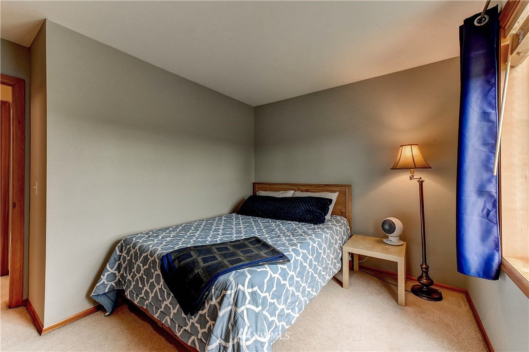 11025 Northeast 197th Street Bothell, WA 98011 - Photo 22 of 27 Gallery Image 22