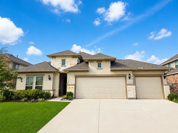 $2,800 | 31630 Zoe Point Drive, Cypress, TX 77433