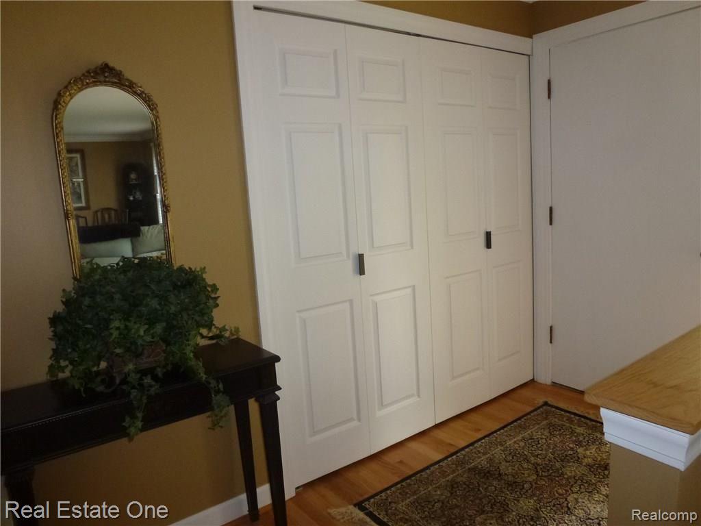 1544 Biggers Drive Rochester, MI 48309 - Photo 33 of 42 P1050896.JPG