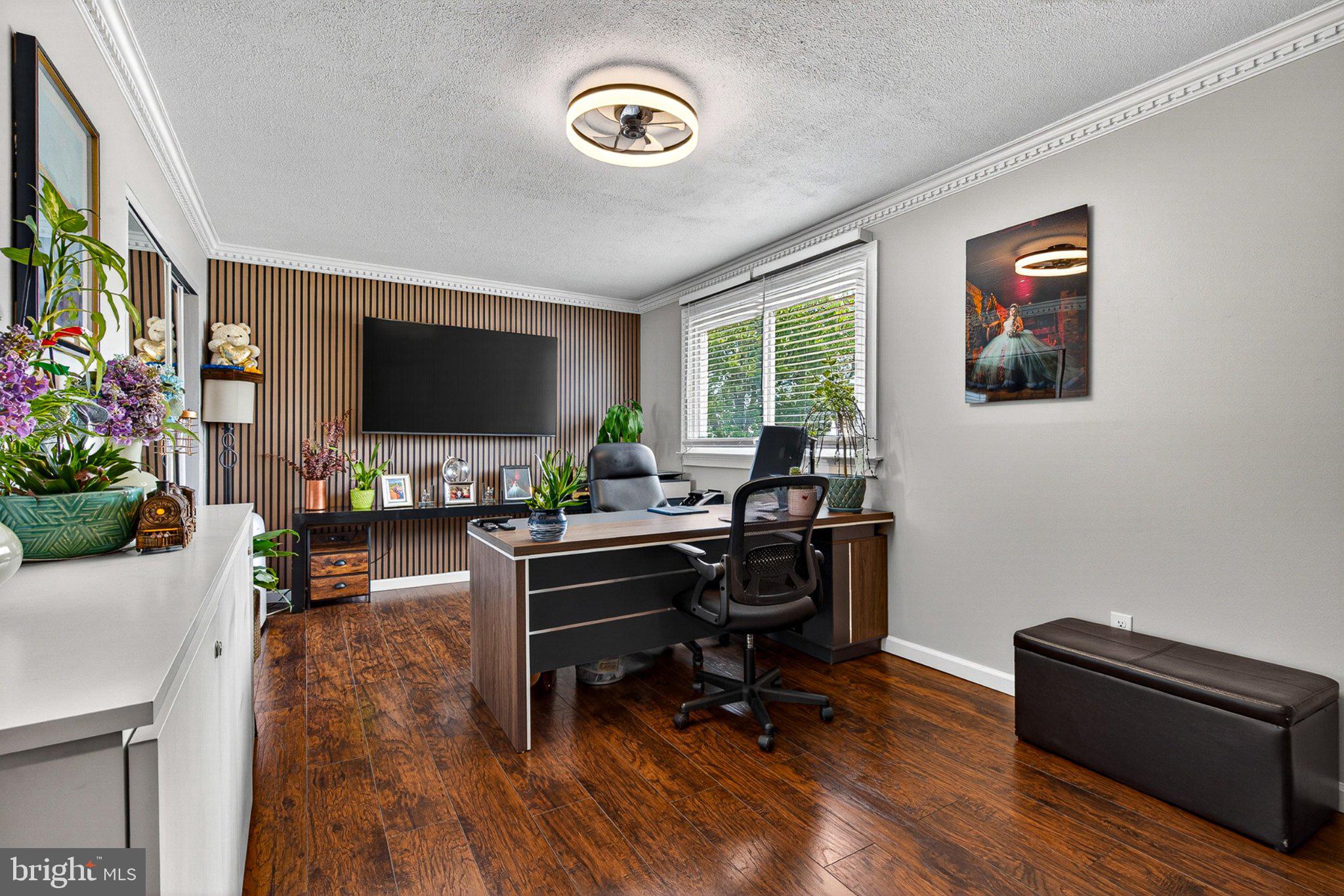 3947 Susanna Road Randallstown, MD 21133 - Photo 15 of 52 Modern workspace with stylish accents.