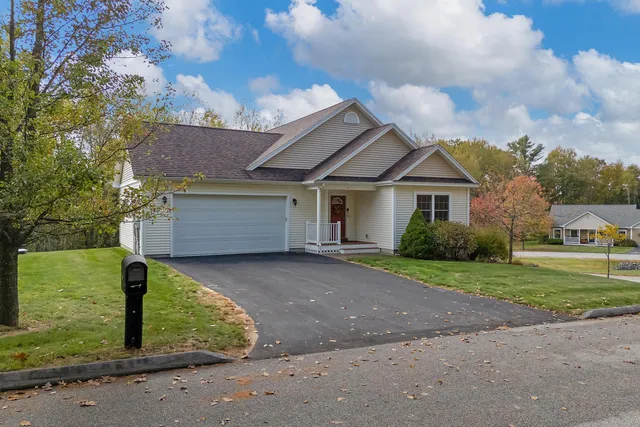 $524,000 | 6 Macintosh Lane, Lewiston, ME 04240