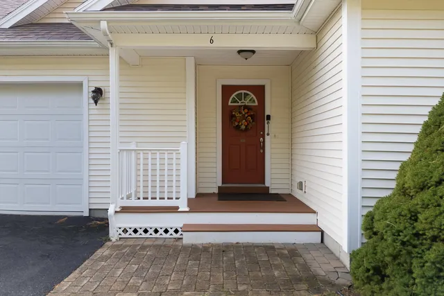 $524,000 | 6 Macintosh Lane, Lewiston, ME 04240