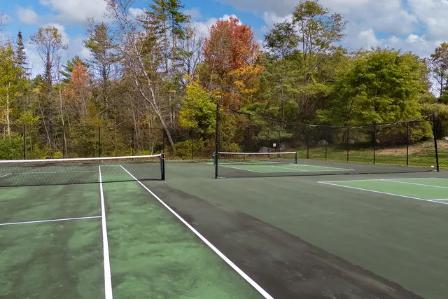 $524,000 | 6 Macintosh Lane, Lewiston, ME 04240