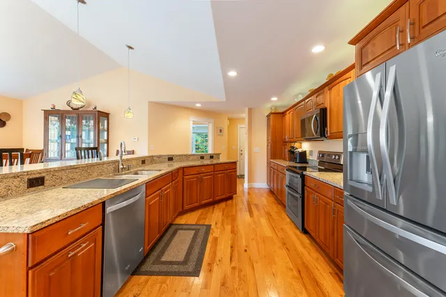 $524,000 | 6 Macintosh Lane, Lewiston, ME 04240