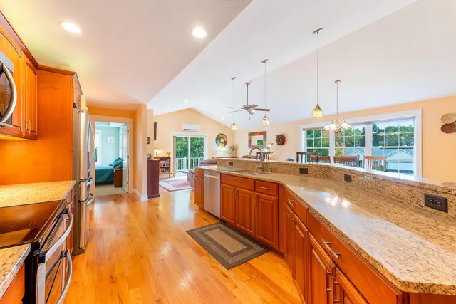 $524,000 | 6 Macintosh Lane, Lewiston, ME 04240