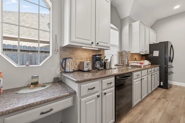 $2,500 | 6519 High Knoll Drive, Sugar Land, TX 77479