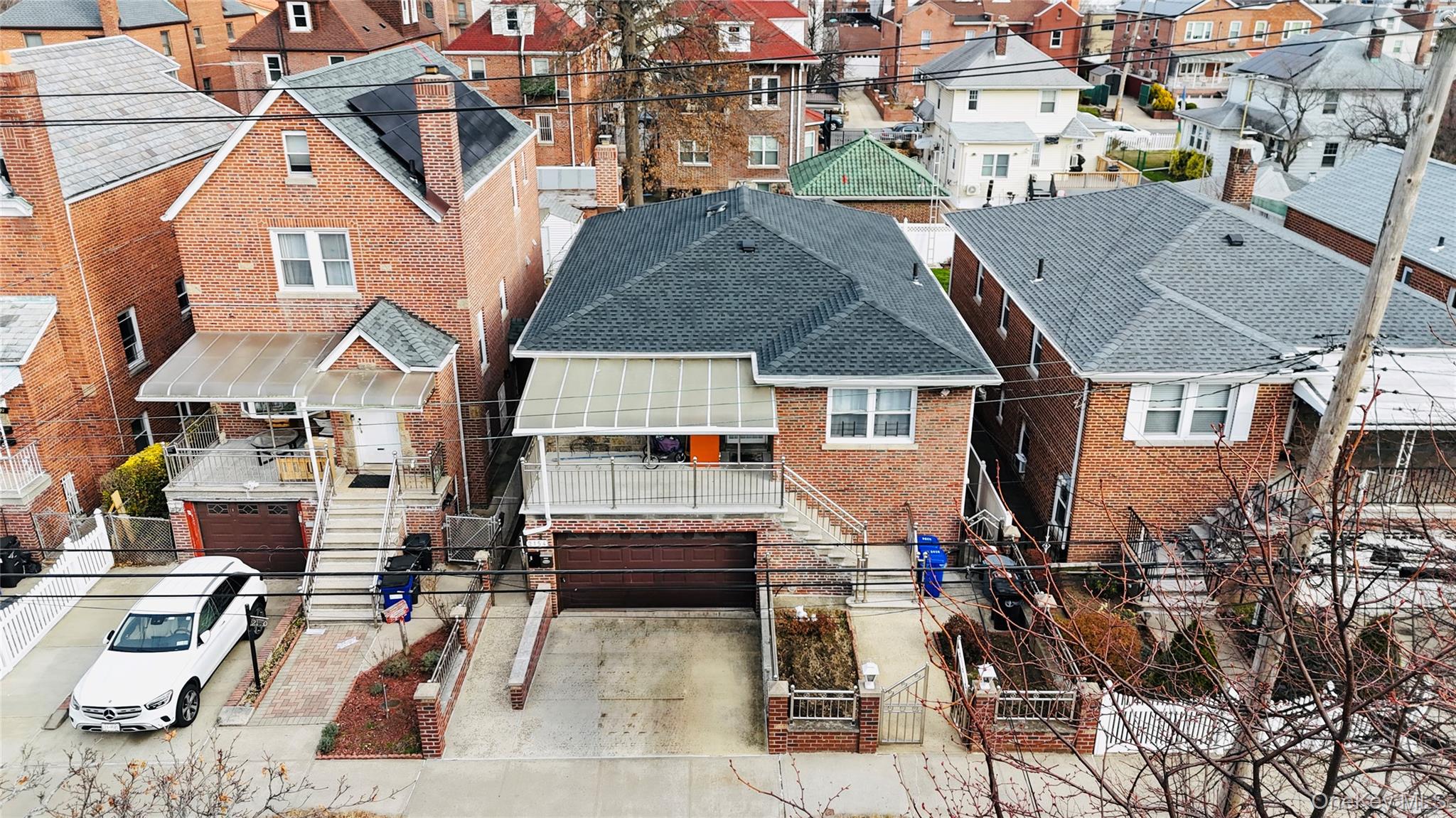 2154 Haight Avenue Bronx, NY 10461 - Photo 38 of 40 an aerial view of multiple houses