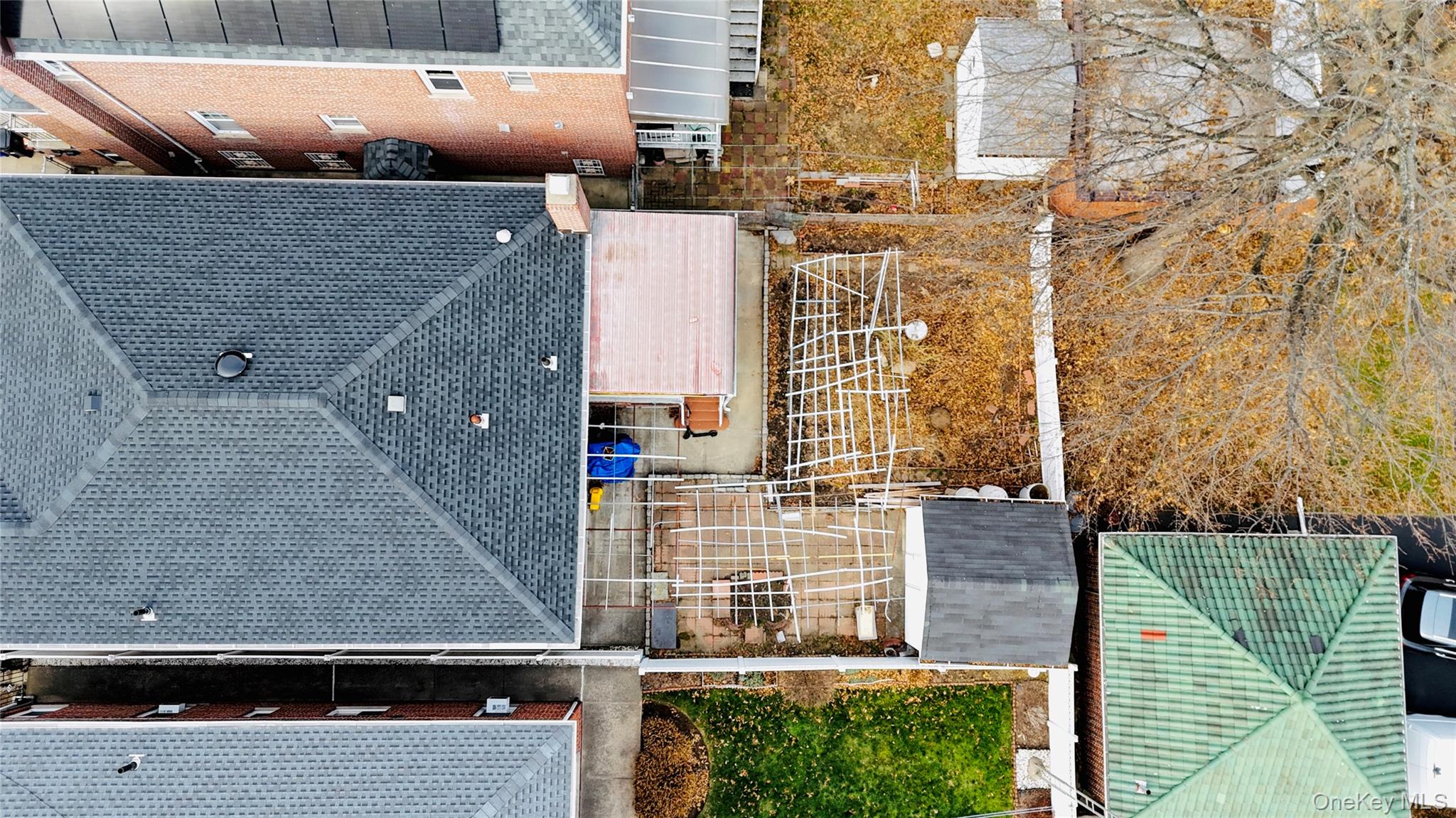 2154 Haight Avenue Bronx, NY 10461 - Photo 40 of 40 a view of outdoor space and city view