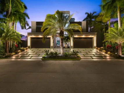 $10,200,000 | 111 Fiesta Way, Fort Lauderdale, FL 33301