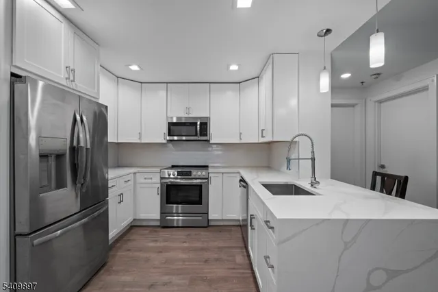 $475,000 | 1 Carriage City Plaza, Rahway, NJ 07065