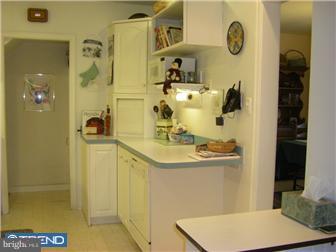609 Meade Terrace Shillington, PA 19607 - Photo 5 of 12 Kitchen