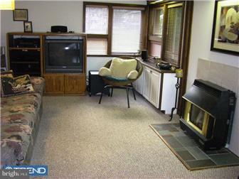 609 Meade Terrace Shillington, PA 19607 - Photo 7 of 12 Family Room