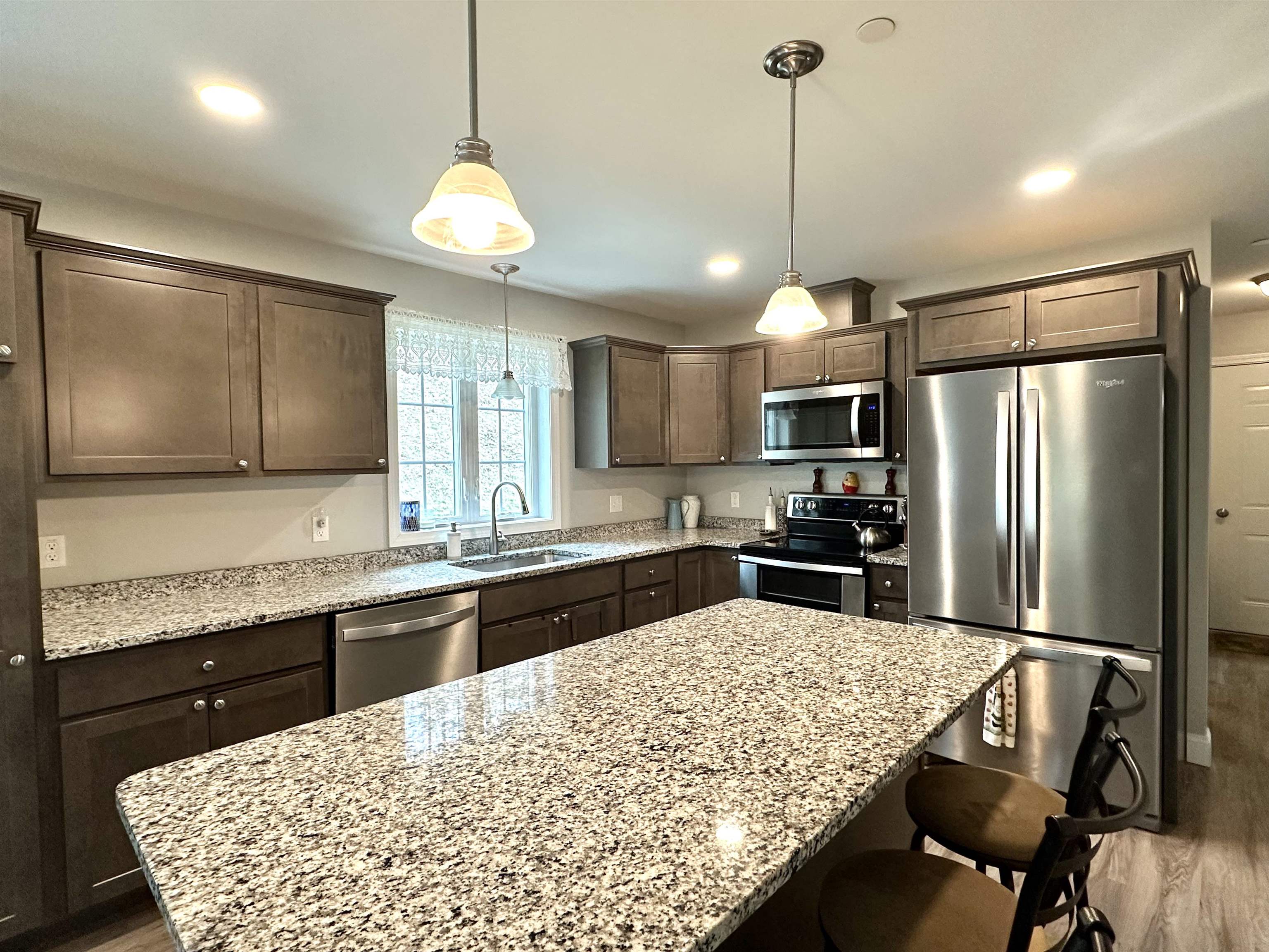 470 Kearsarge Valley Road Wilmot, NH 03287 - Photo 4 of 46 Gallery Image 4