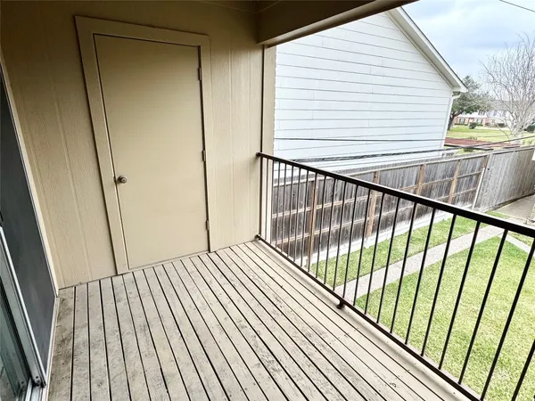 $105,000 | 700 Thicket Lane, Unit 406, Houston, TX 77079