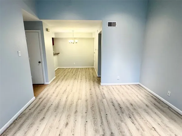 $105,000 | 700 Thicket Lane, Unit 406, Houston, TX 77079