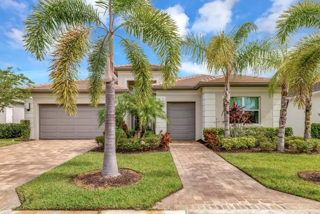 $824,900 | 11699 Southwest Coronado Springs Drive, Port St. Lucie, FL 34987
