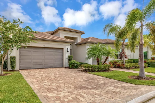 $824,900 | 11699 Southwest Coronado Springs Drive, Port St. Lucie, FL 34987