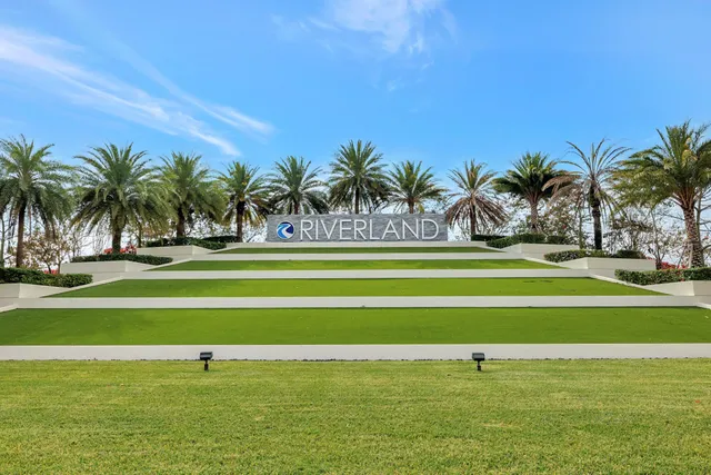 $824,900 | 11699 Southwest Coronado Springs Drive, Port St. Lucie, FL 34987