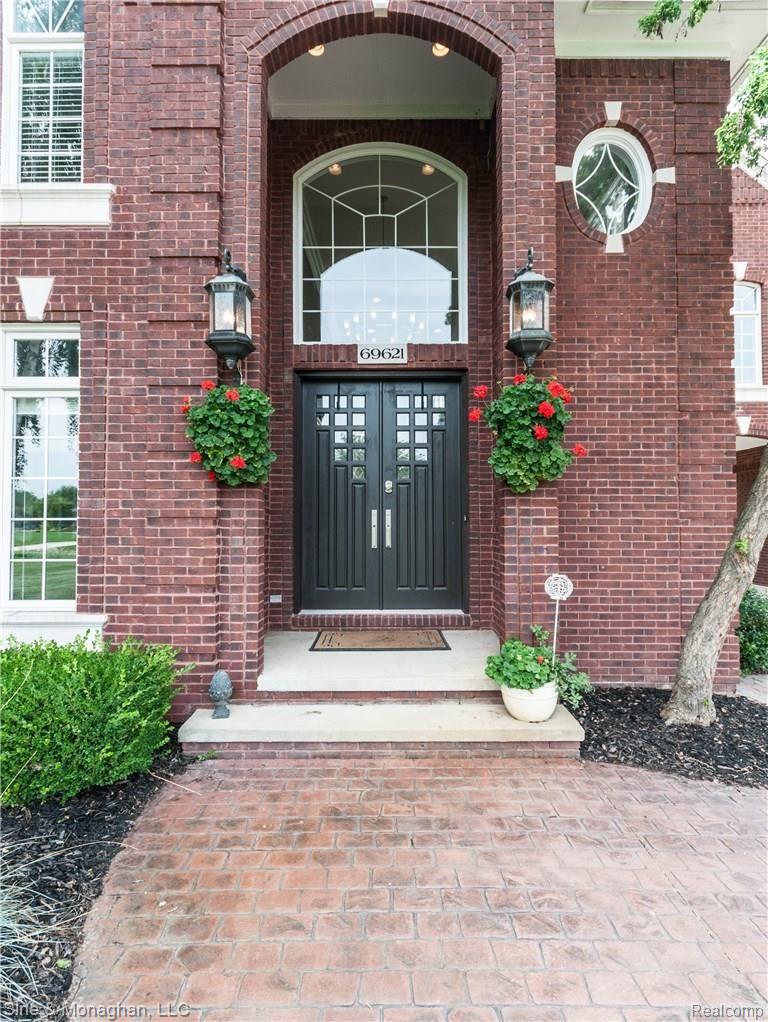 69621 Wildflower Lane Romeo, MI 48065 - Photo 7 of 32 Impressive entryway