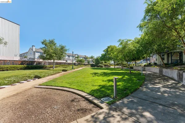 $999,000 | 489 Diller Street, Alameda, CA 94501