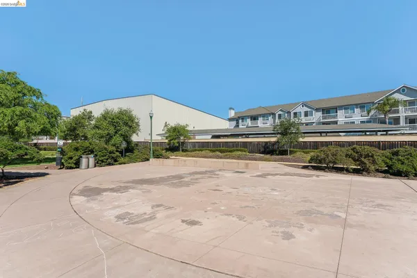 $999,000 | 489 Diller Street, Alameda, CA 94501