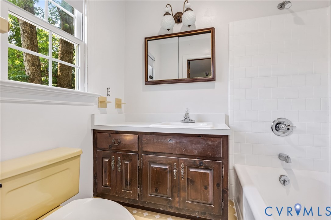 5701 Elfinwood Road Chester, VA 23831 - Photo 31 of 52