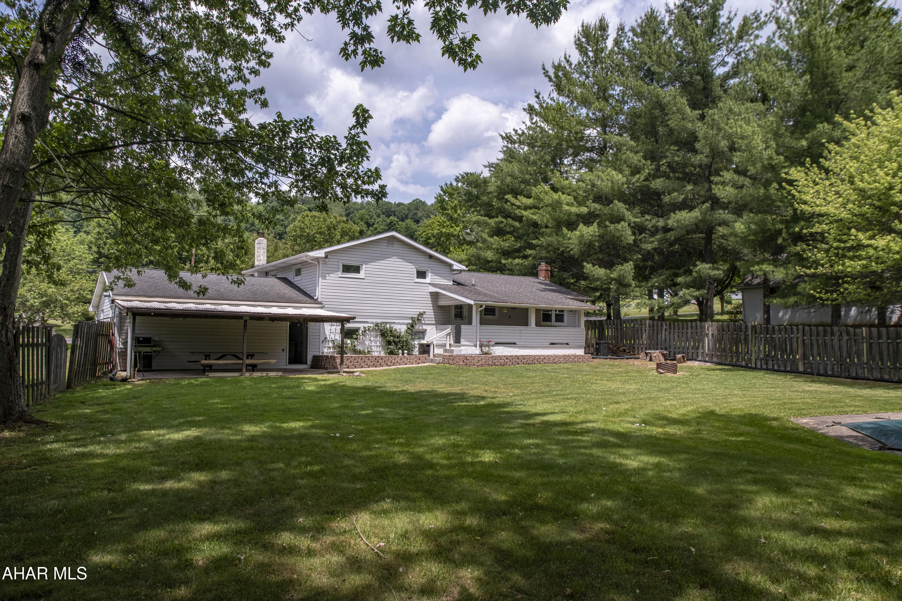 148 Turkey Valley Road Hollidaysburg, PA 16648 - Photo 4 of 41